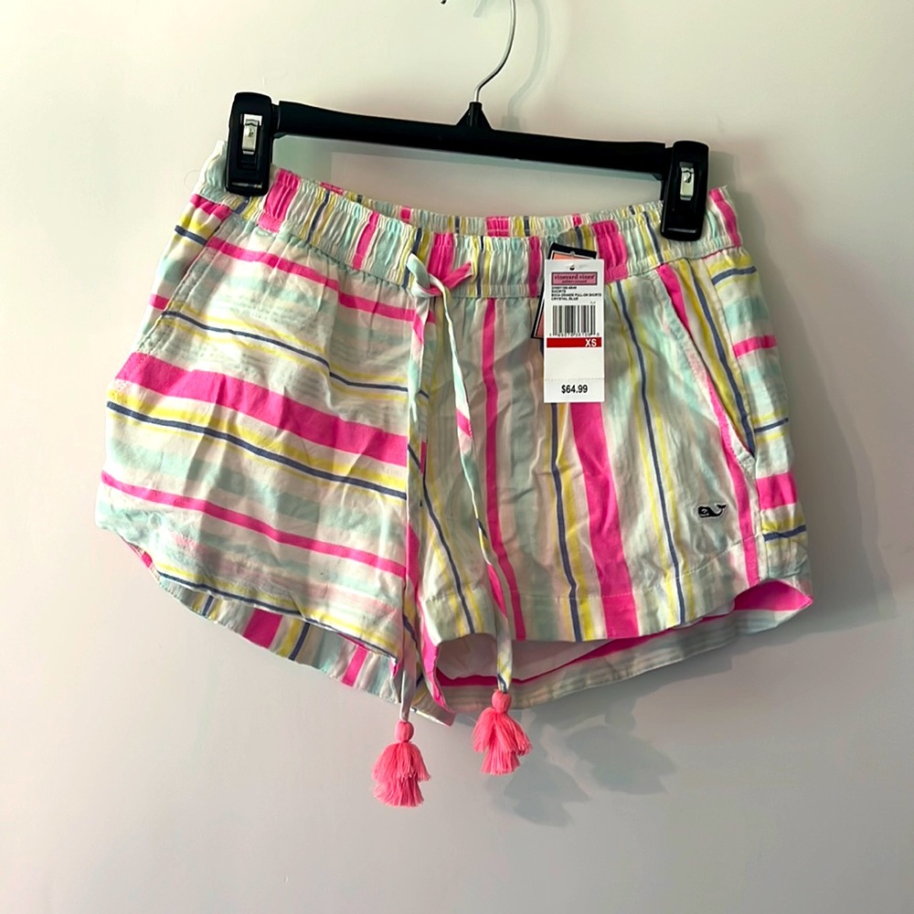 Vineyard Vines womens shorts